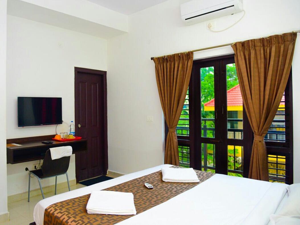 Varsha Enclave- Trinity House Aparthotel Mysore Exterior photo